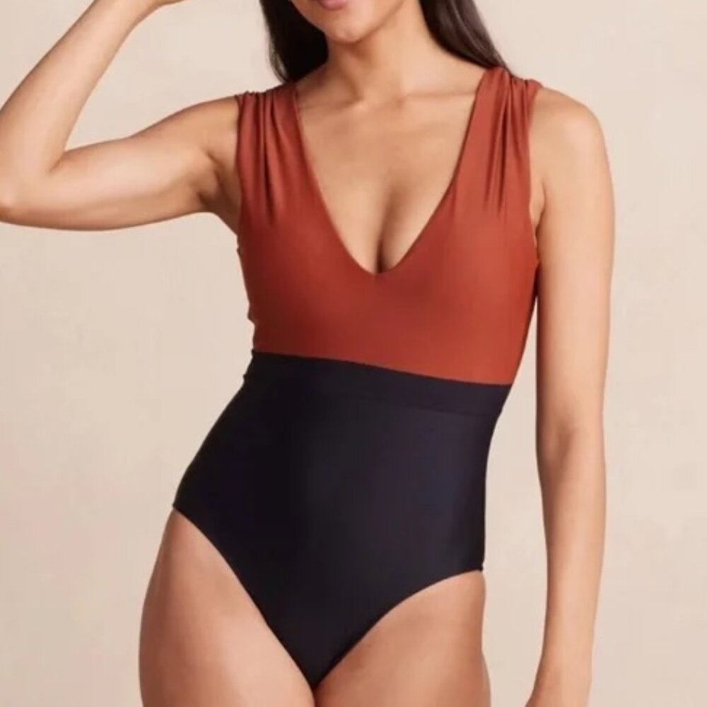 NWT!! The Long Torso Ruched Backflip, size 2LT (long torso), color: Amber & Sea